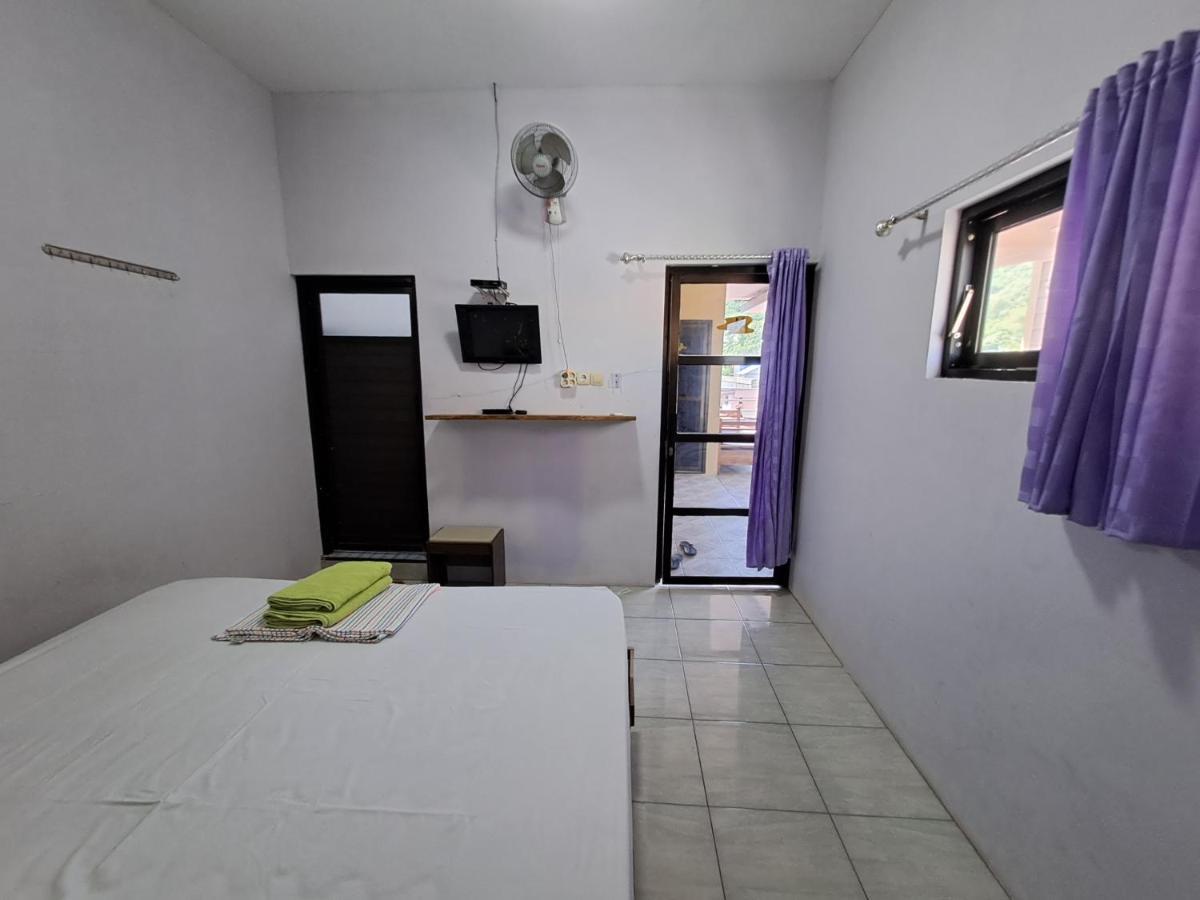 Hotel Azza Karimunjawa-Inseln Zimmer foto