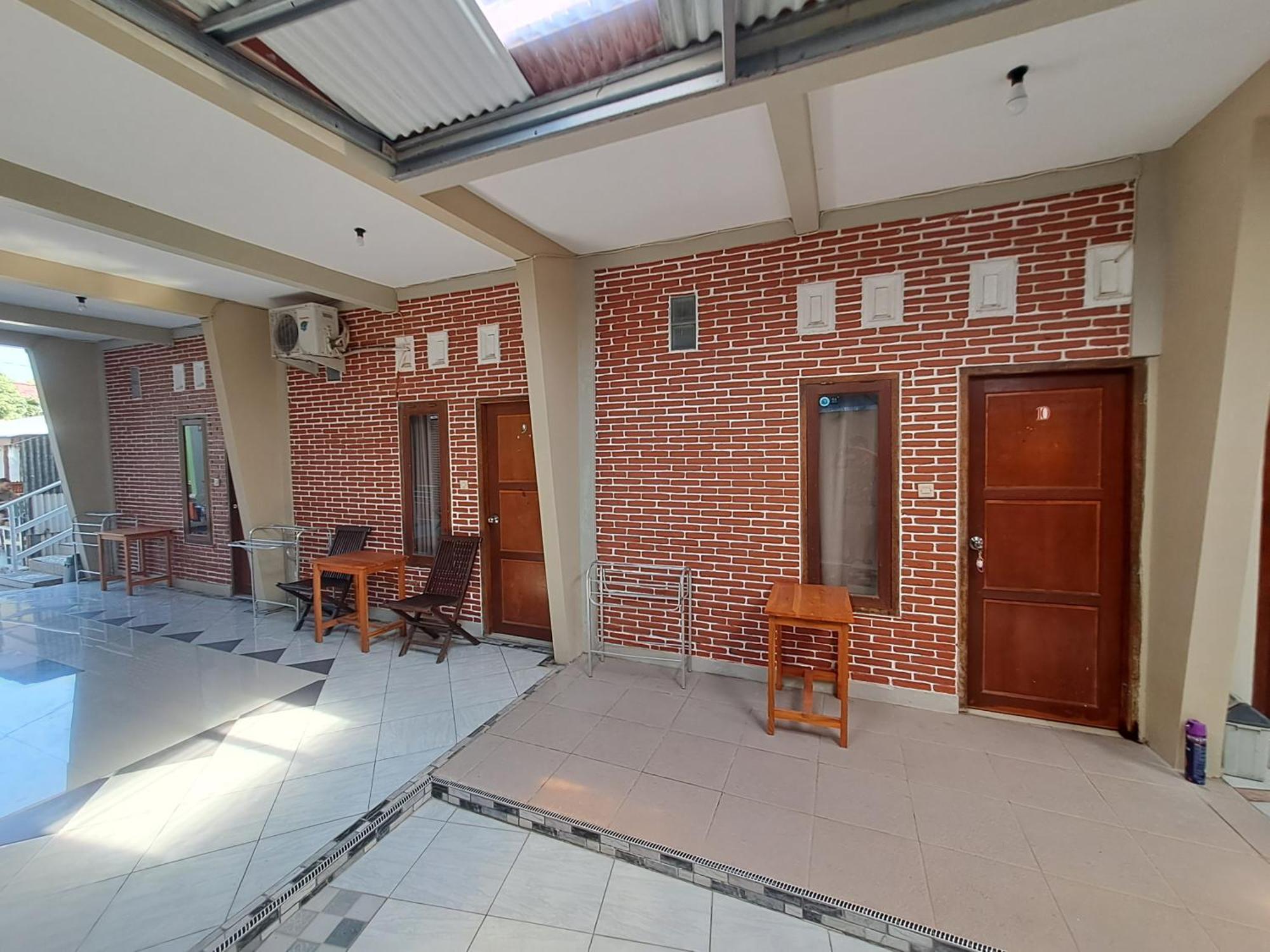 Hotel Azza Karimunjawa-Inseln Exterior foto